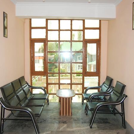 Hotel Azad Durgjan Esterno foto