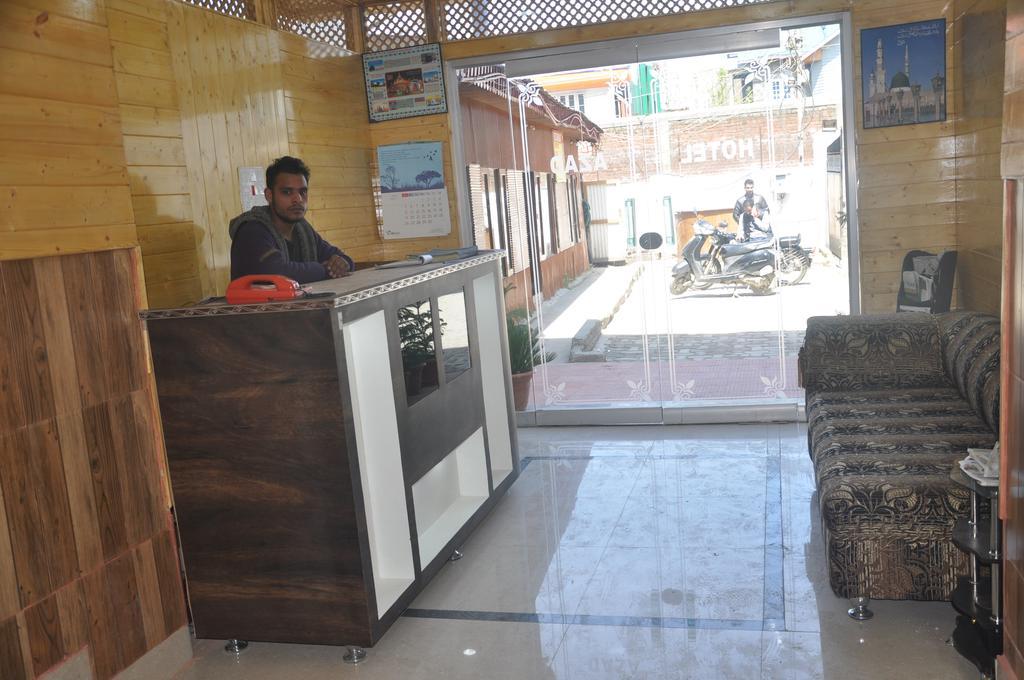 Hotel Azad Durgjan Esterno foto